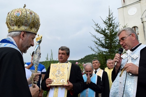 Pr. Patriciu Sălăjean paroh la Nicula