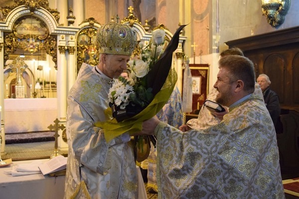 "La mulţi ani!" pentru PS Florentin la aniversarea a 19 ani de când a fost consacrat Episcop de către Sfântul Ioan Paul al II-lea, Papă al Romei